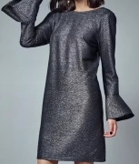 Sukienka czarna ze srebrną nitka i wycięciem na plecach F&F