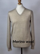 Sweter J.Lindeberg L beżowy merino wool V-neck premium smart casual biuro