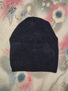 Granatowa czapka z kryształkami 