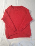 Gruby sweter z połyskującą nitką