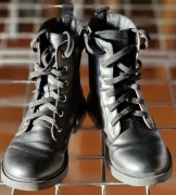 Buty GEOX Respira dla dziecka r. 31, czarne, trzewiki, botki