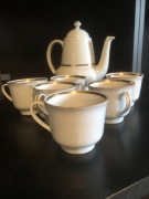 Dzbanek porcelanowy Wawel + 6 filiżanek