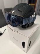 4F kask narciarski XS + gogle