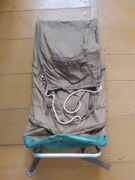 Stary plecak turystyczny ze stelażem z czasów PRL 