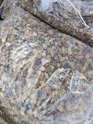 Żwir, 8 - 16 kamień płukany do ogrodu, worek 25 kg workowany