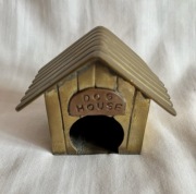 Buda dla psa Mosiężno miedziana w pięknym stanie