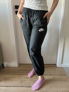 Czarne spodnie dresowe Nike dresy M L 38 40