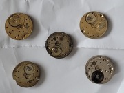 5 mechanizmów kieszonkowych z wychwytem cylindrowym (częściowo złożone)