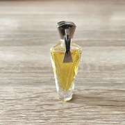 Montana Just Me miniaturka kolekcjonerska - 3 ml edt