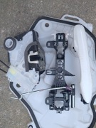 Toyota Yaris IV zamek prawy z klamką, podnośnik szyb, wiązka komplet