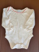 39. Białe kremowe body na długi rękaw rozmiar 68-74