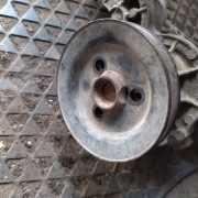 koło kolo pasowe pompy wody a4 B5 1.8 aeb 058121031B 058121031C