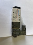 Zawór pneumatyczny Airtac 4V110-06