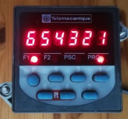 XBKP62130G32E Telemecanique. Licznik wielofunkcyjny.