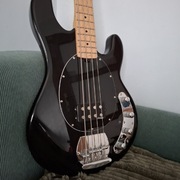 Gitara basowa Vintage V96 typu Stingray