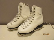 Łyżwy figurowe Agat białe rozm 32