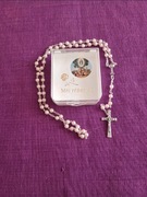 Różaniec z perełek  do Pierwszej Komuni Świętej z MB z Gietrzwałdu  + pudeł