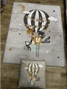 dywanik dziecięcy I poduszki