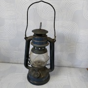 Stara lampka naftowa 