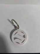 Obrotowy Brelok do Kluczy 3D Rózne kolory – SUZUKI