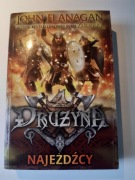 Drużyna - Księga 2 - Najeźdźcy