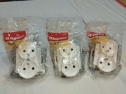 LEGRAND GNIAZDO PODWÓJNE UZIEM 2X2+Z PRZESŁONĄ BIAŁY SUNO 721190