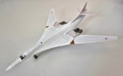 Tupolev Tu-160 skala 1:200 - metalowy model samolotu (geometria skrzydeł)