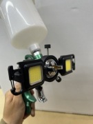 Lampka lakiernicza LED na pistolet latarka