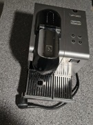 Ekspres do kawy Nespresso 520S