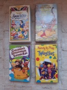 Kasety VHS bajki 4szt po angielsku