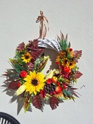 Wianek jesienny ze słonecznikami, jabłkami, Wianek na drzwi