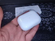 Etui ładujące AirPods Pro 2. generacji Lightning (A2700)