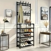 Wieszak z półkami na buty i ubrania