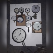 Manometr ciśnieniomierz termometr kapilara 10mb