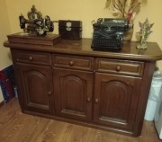 Komoda z dębowymi frontami 