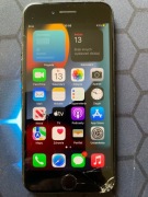 Smartfon Apple iPhone 7 128 GB (model A1778) czarny