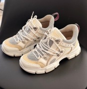Trampki Gucci, rozmiar 39, w dobrym stanie wewnątrz