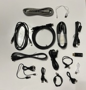 Przewody VGA, microUSB, display, zasilania