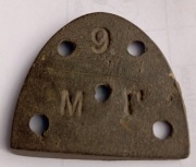 STARE OKUCIA BUTÓW WOJSKOWYCH I INNYCH - DZIEWIĘĆ SZTUK 