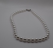 Naszyjnik z białych pereł słodkowodnych