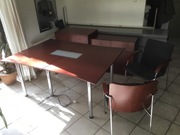 Kpl mebli biurowych z płyty MDF 3 komody, 2 fotele, stół konferencyjny