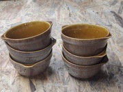 Komplet starych ceramicznych miseczek PRL-u 