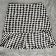 Nowa bez metki Spódniczka mini pepitka falbany boucle tweed