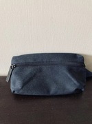 Saszetka uniwersalna granatowa