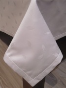 Biały Obrus z bawełny satynowej Listki 120 x 200