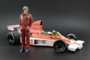 James Hunt Figurka 1:18 McLaren M23 Minichamps PMA