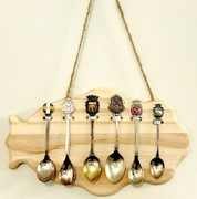 Łyżeczki kolekcjonerskie na drewnie. 6 EU i Świat