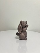 Figurka zajączka na tort z polewy czekoladowej