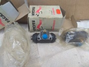 Cylinderki hamulcowe Fiat 126p oryginalne  30 lat.