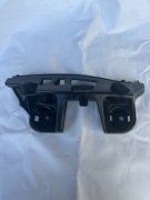 ŚLIZG MOCOWANIE ZDERZAKA TYLNEGO PRAWY TYŁ MERCEDES CLA 250 4MATIC